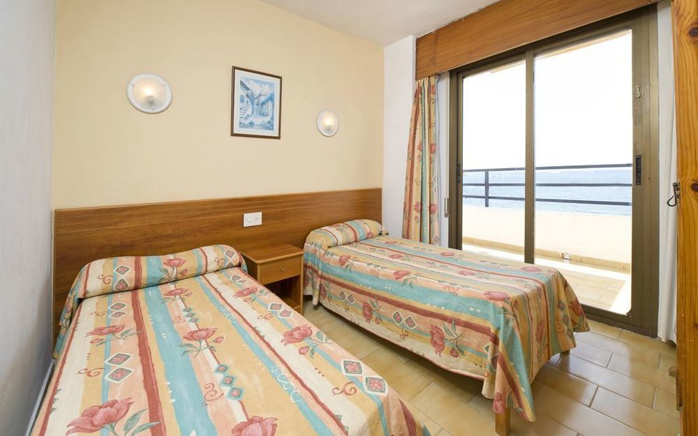 Apartamentos Mira Mola Figueretas Ngoại thất bức ảnh